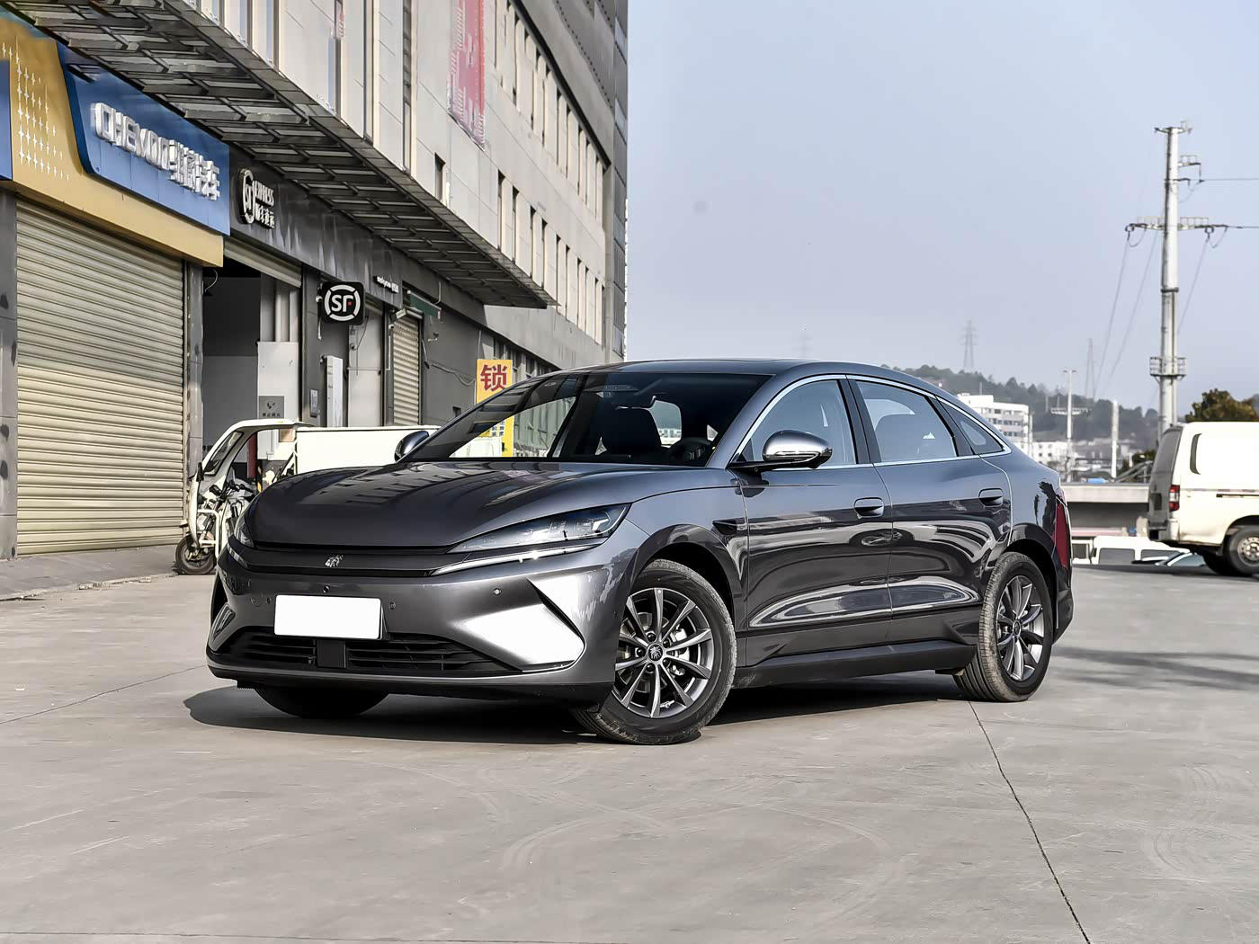 BYD Qin L 2025 EV 470KM Leading Edition - 3 