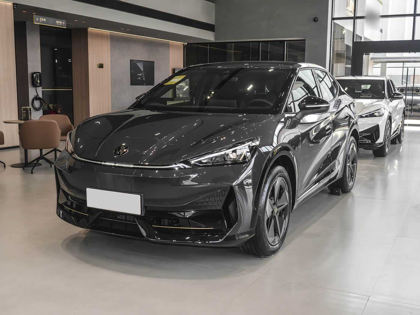 Volkswagen ID.UNYX 06 2025 PURE Edition 18.99 - 7 