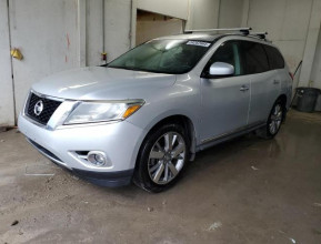 Nissan     Pathfinder 2013 | bex-auto.com