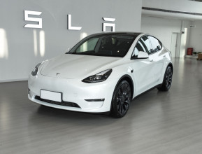 Tesla Model Y 2024 | bex-auto.com