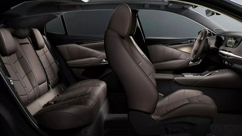 Премиальный Citroen с ChatGPT в комплекте: представлен новейший хетчбэк DS №4