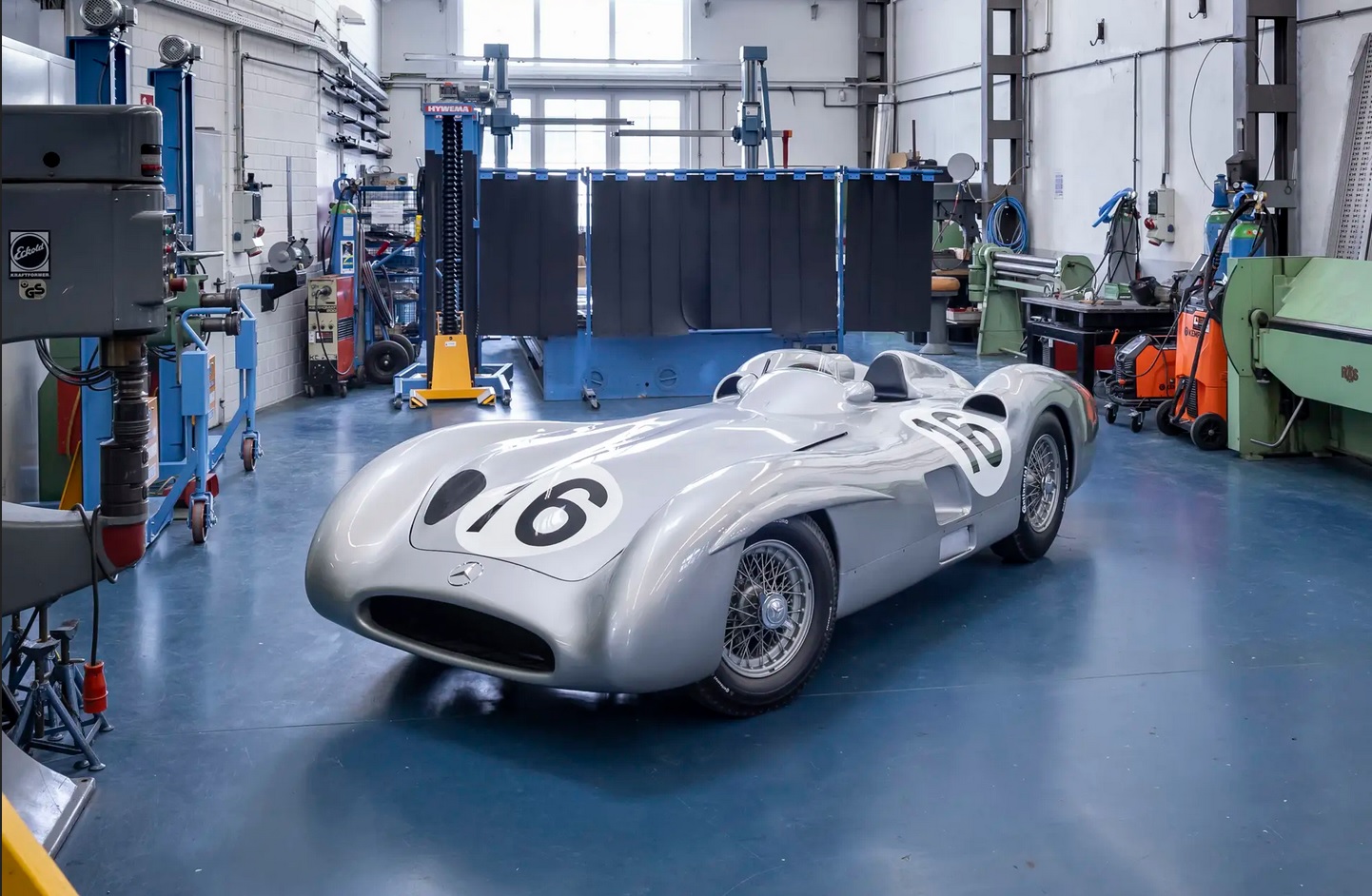 Mercedes W196, Mercedes W196 1954, Mercedes W196 Stromlinienwagen, болид Mercedes