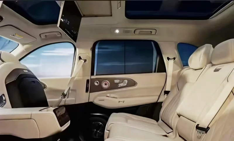 The Zeekr 8X interior revealed: the large 5.1 m SUV will launch in Q1 2026