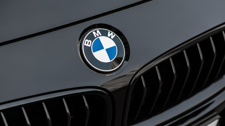 BMW остановила нелегальный экспорт своих автомобилей в Россию