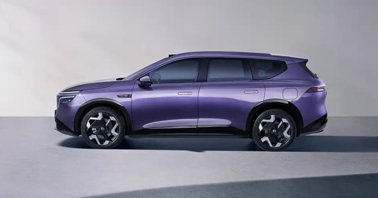 Новый Nissan NX8: доступный электрифицированный кроссовер дебютирует в 2026 году