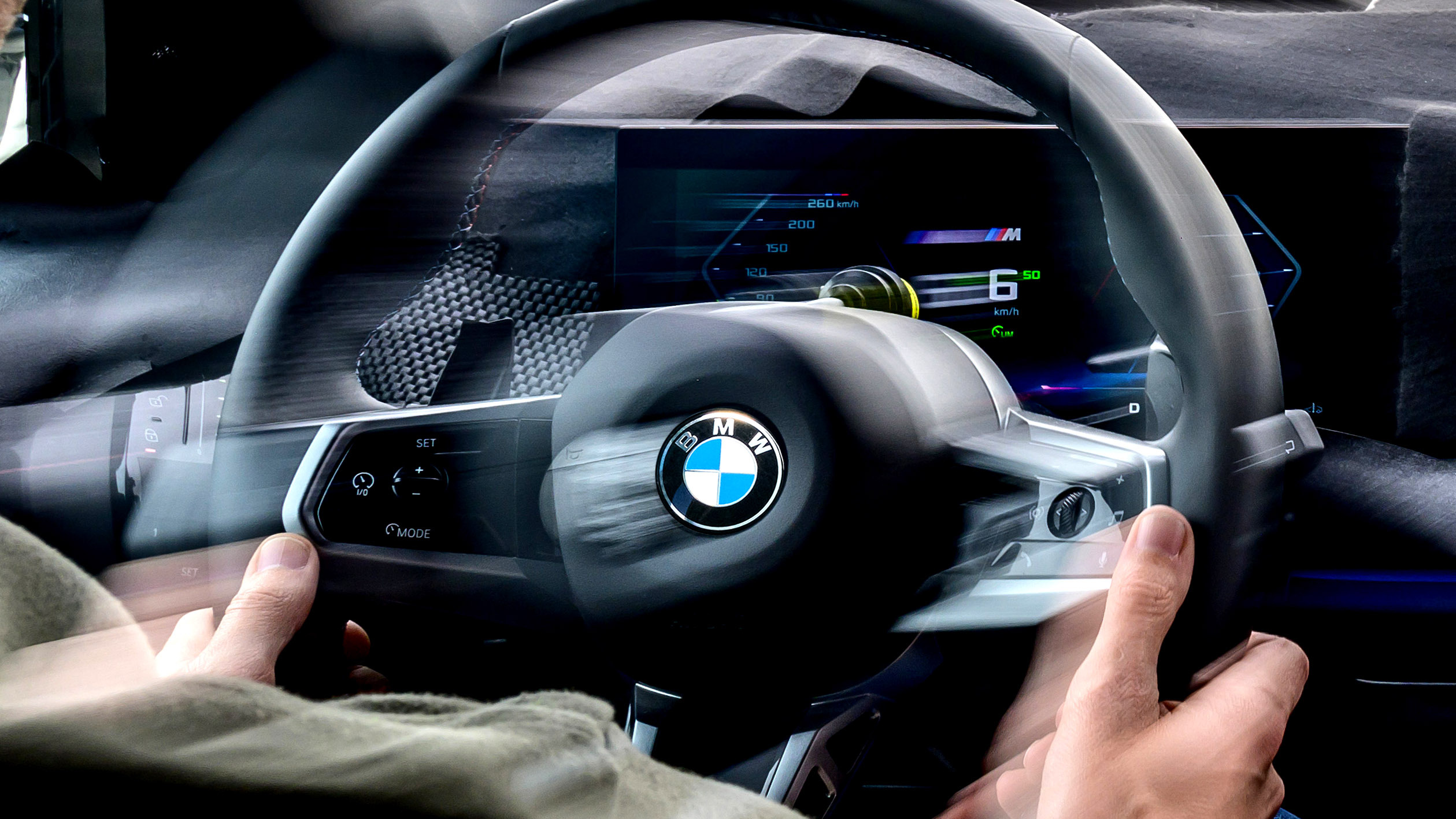 Руль крутится сам: BMW отзывает почти 37 тысяч автомобилей из-за опасного дефекта