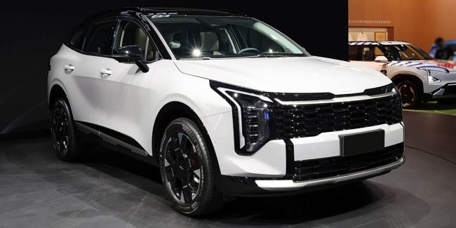 У Китаї представили новий KIA Sportage Platinum Edition: оновлений дизайн, цифрова платформа та асистенти L2+ - 3 | bex-auto.com