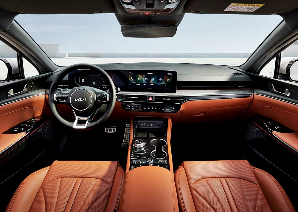 KIA K5 та K8 2026: оновлені седани з преміальною комплектацією Best Selection і новим рівнем комфорту