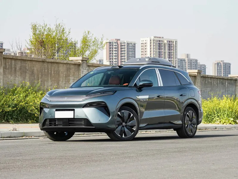 BYD Tang L 2024: новый электрический кроссовер на 1100 л.с. — зарядка на 400 км за 5 минут