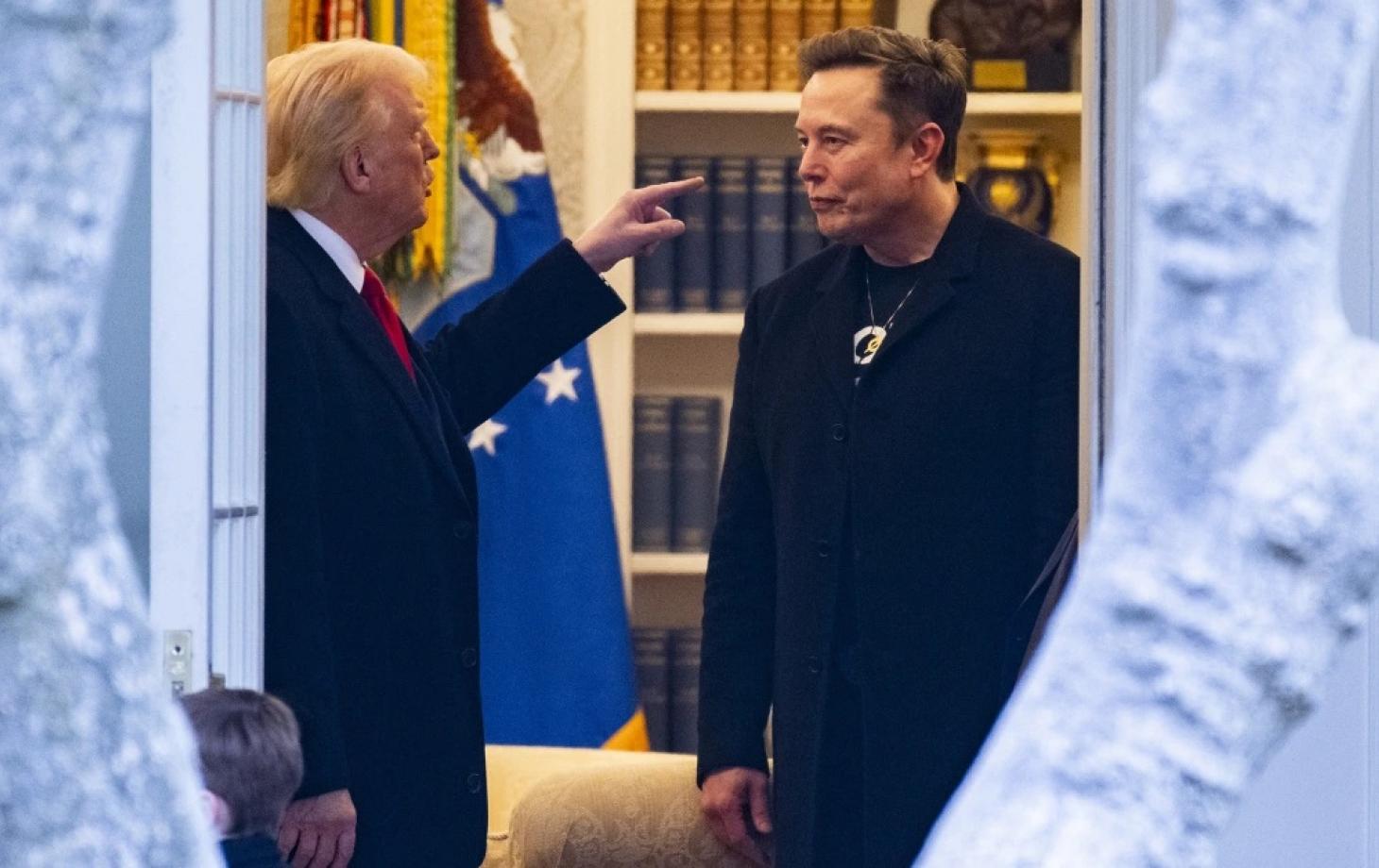 Трамп обрушился с критикой на Маска за осуждение бюджета и напомнил о его зависимости от субсидий