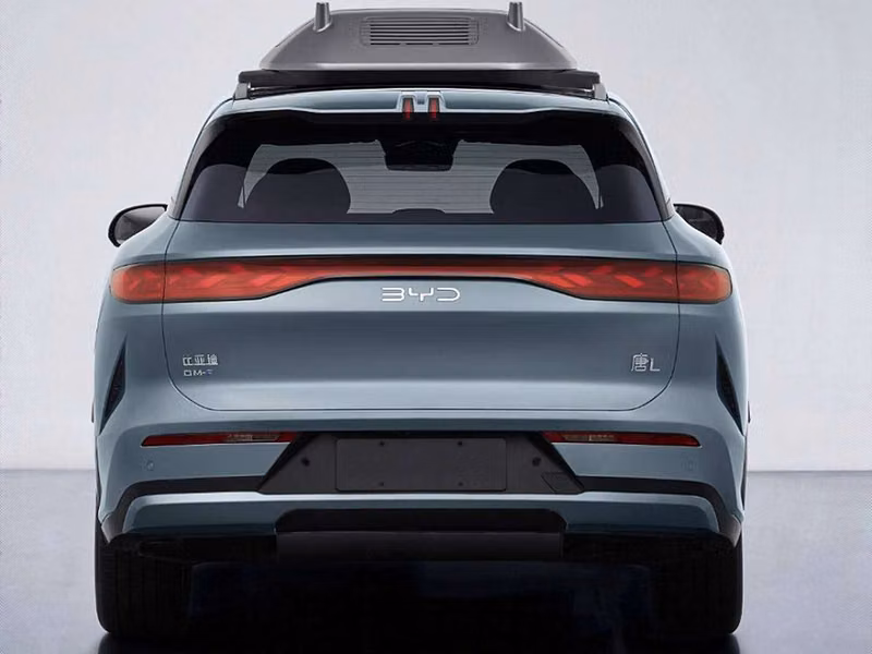 BYD Tang L 2024: новый электрический кроссовер на 1100 л.с. — зарядка на 400 км за 5 минут