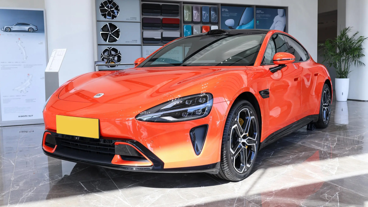 Ажиотаж вокруг автомобилей Xiaomi SU7 растёт: сроки доставки затягиваются до 2026 года