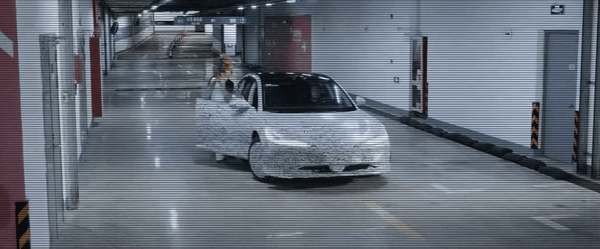 Технология парковки на обочине от IM Motors поражает воображение и демонстрирует передовое цифровое шасси