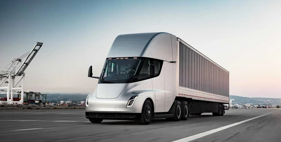 Tesla запускает массовое производство электрогрузовика Semi: характеристики, цена и запас хода