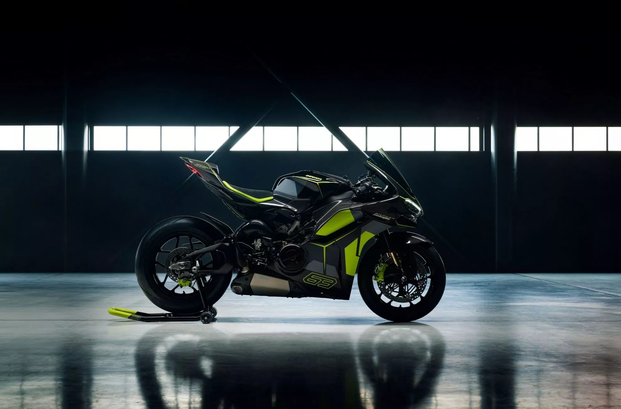 Ducati Panigale V4, Ducati Panigale Lamborghini, мотоцикл Ducati, мотоцикл Lamborghini
