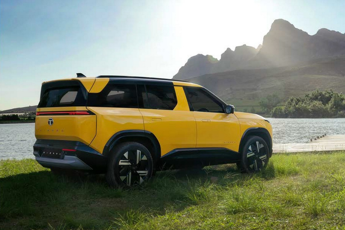 Tata has unveiled a stylish Renault Duster rival for $13,000: the new Sierra returns to the market in petrol, diesel and electric versions