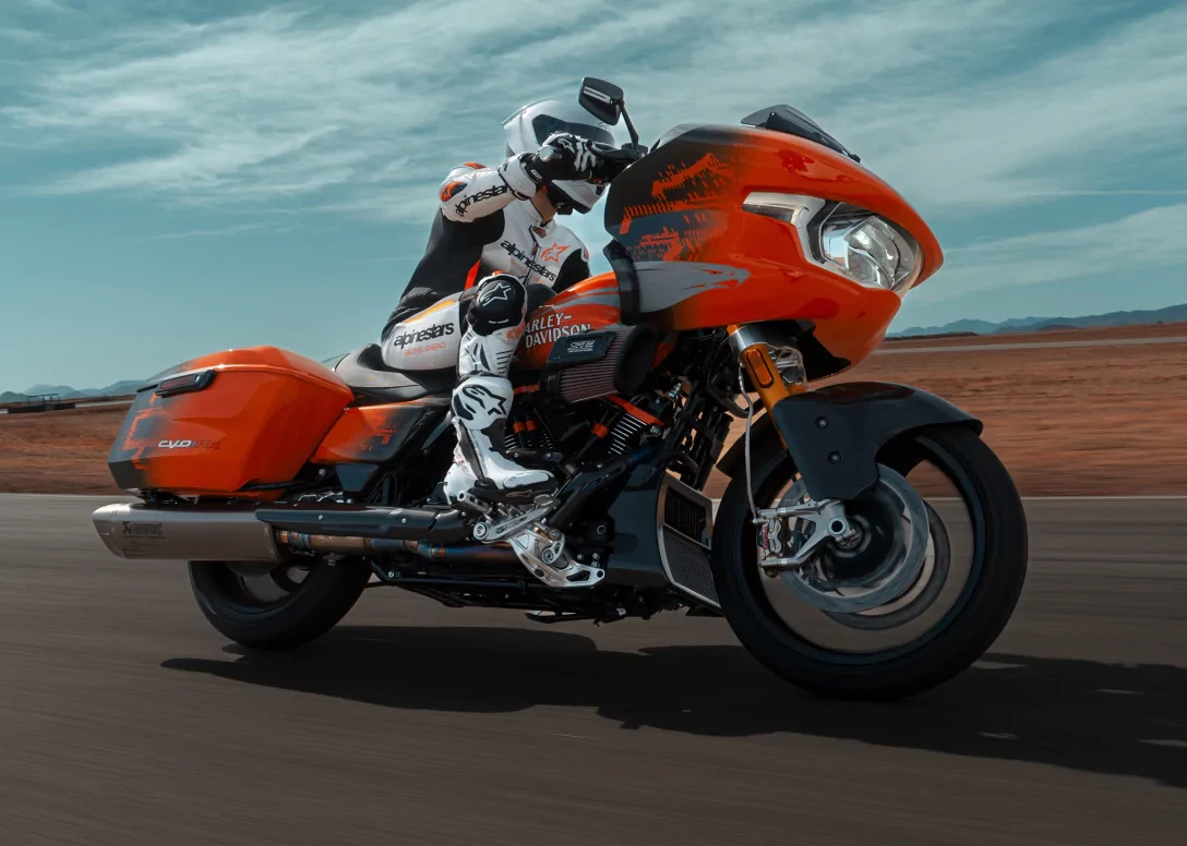 Harley-Davidson представил самый дорогой мотоцикл за $110 000 – мощный CVO Road Glide RR