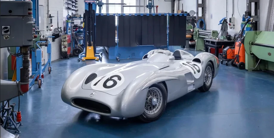 Настоящий эксклюзив: раритетный Mercedes 1954 года ушел с молотка за $54 миллиона
