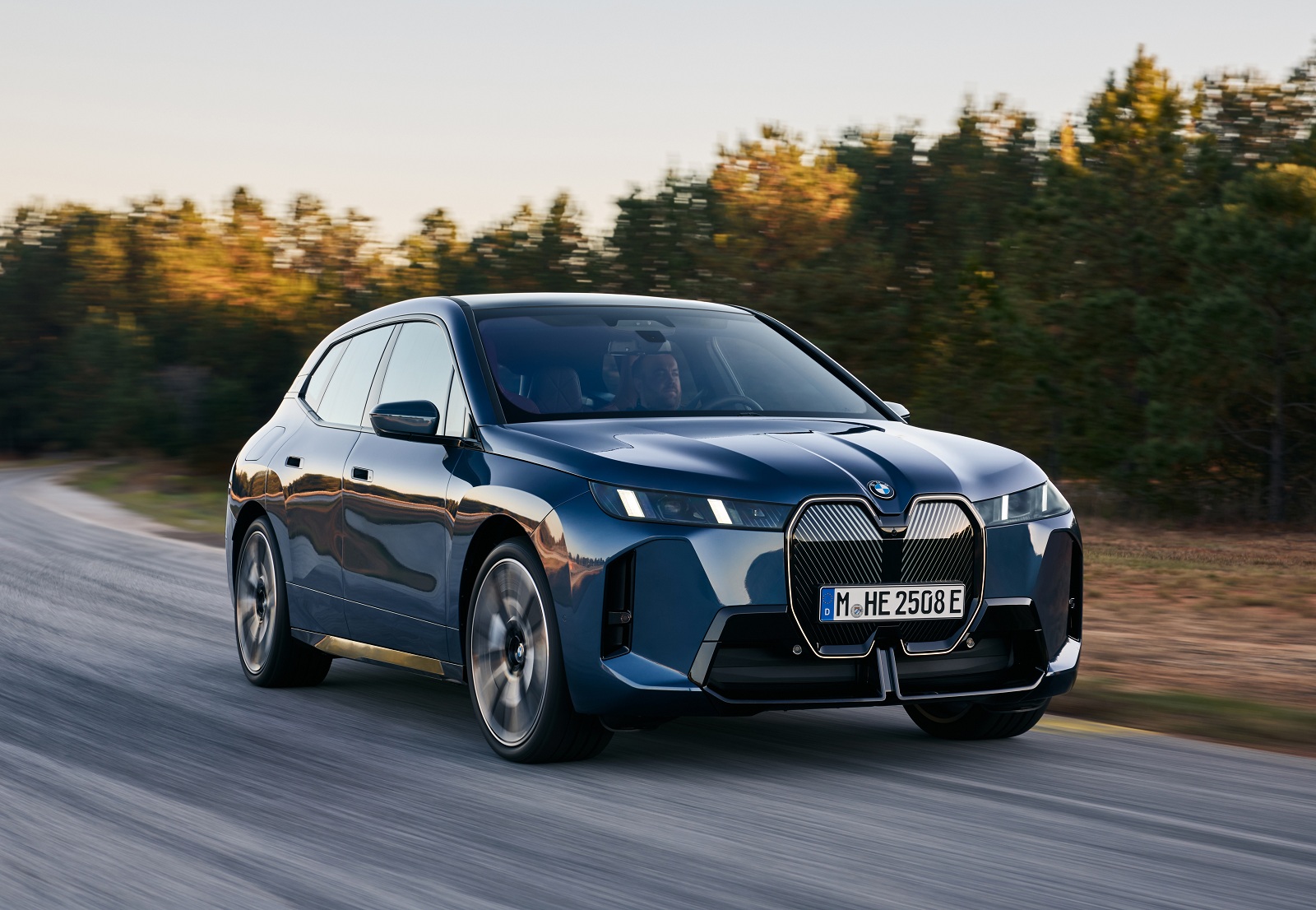BMW iX 2025, BMW iX, новый BMW iX, электромобиль BMW, электромобиль BMW