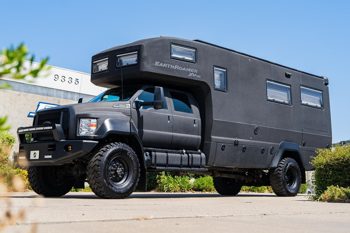 Всего 10 экземпляров в мире: уникальный Ford F-750 EarthRoamer XV-HD не смогли продать почти за $500 000 | bex-auto.com