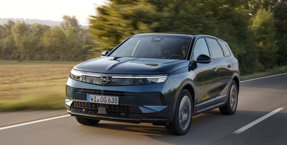 Opel Grandland 2024 дебютирует в Украине: цены, характеристики и комплектации (фото)