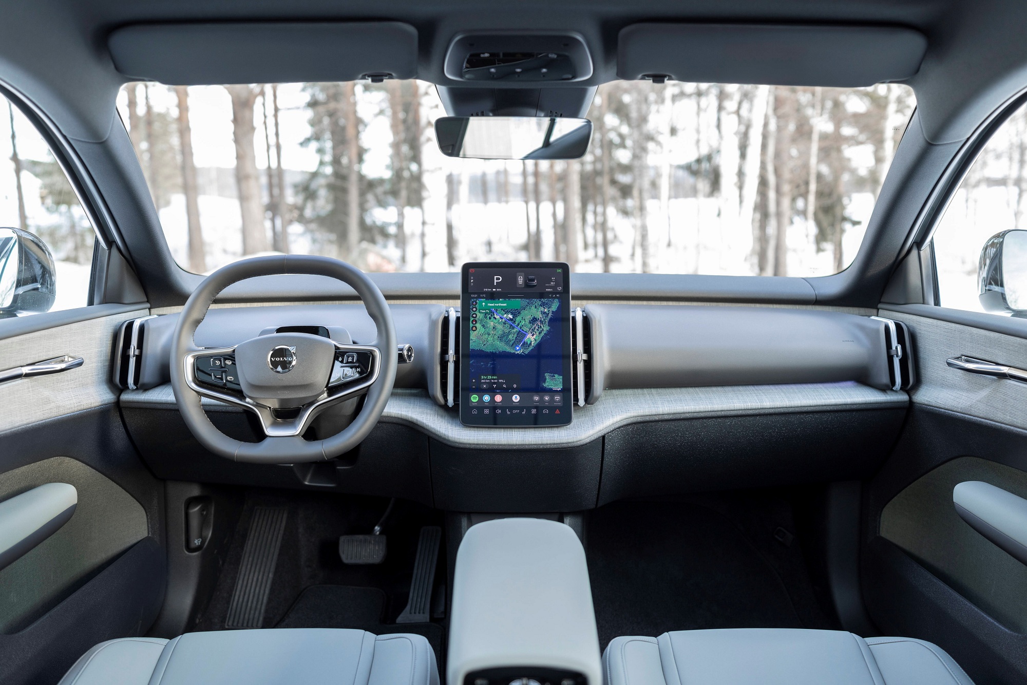 Новий електричний кросовер Volvo EX30 Cross Country виходить на український ринок: потужність, прохідність і стиль (фото)