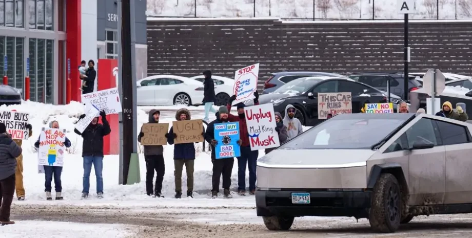 Массовые протесты против Tesla в США: почему владельцы отказываются от электрокаров - 3 | bex-auto.com