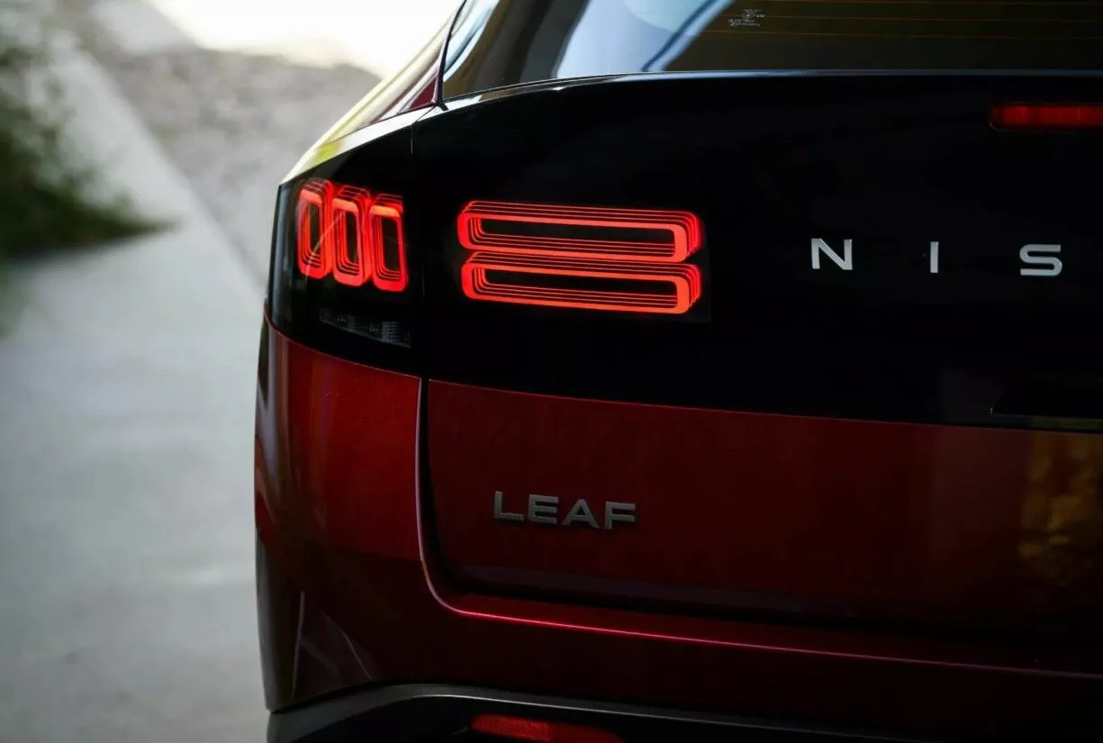Nissan Leaf 2026: новый электромобиль с рекордно низкой ценой и запасом хода до 600 км