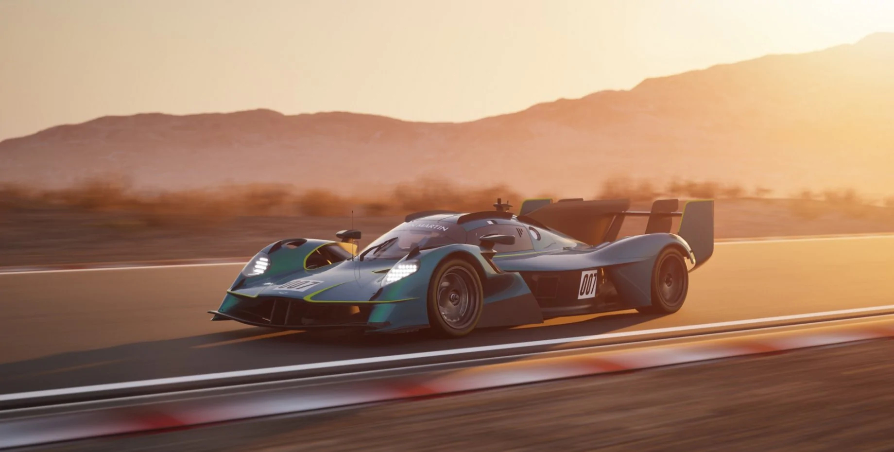 Aston Martin Valkyrie LM — трековая версия суперкара на 700 л.с. с антикрылом размером с крыло самолета (фото)