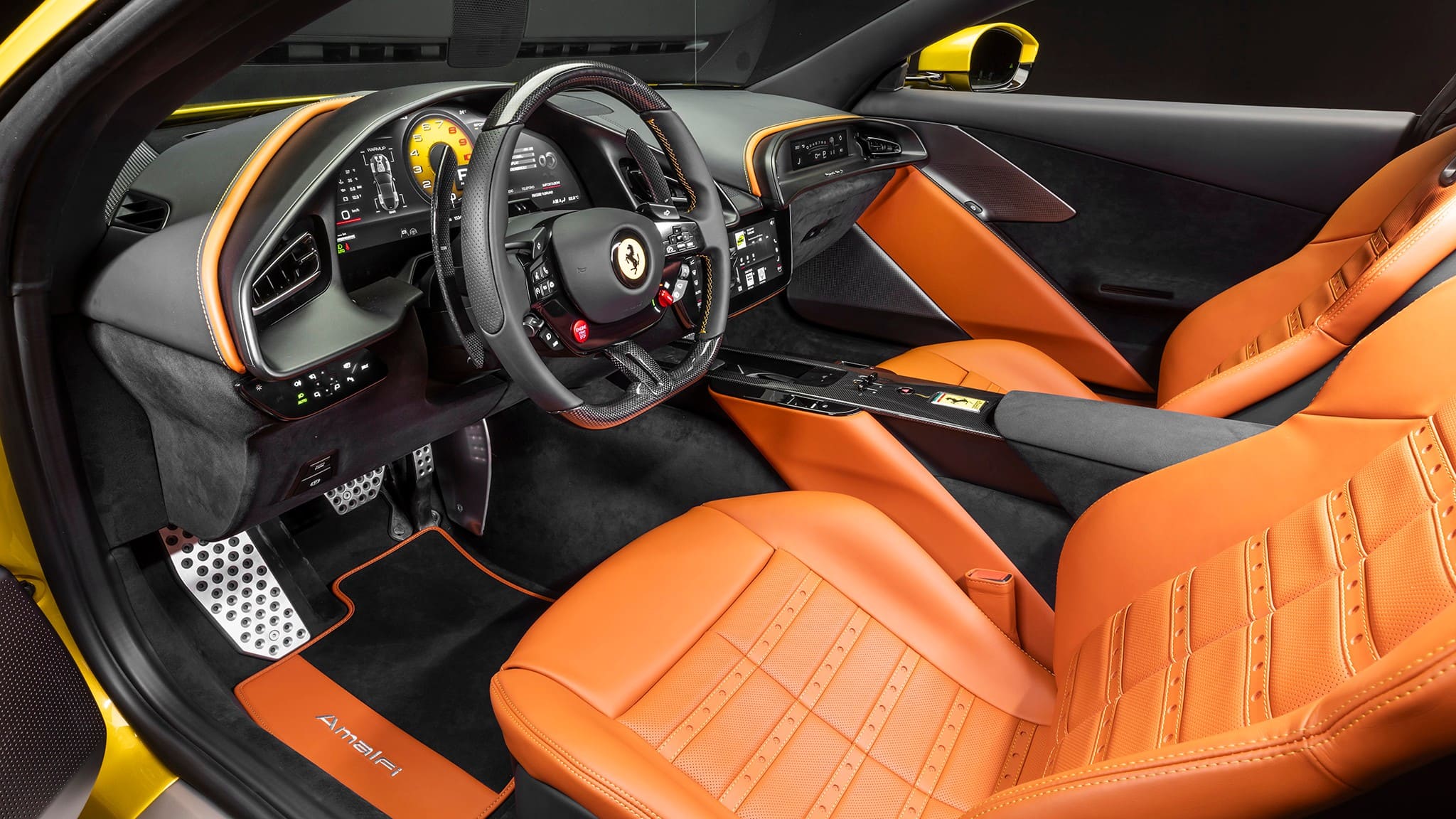 Ferrari презентовала новое купе Amalfi: стиль, мощь и комфорт в одной модели