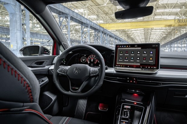 Новый Volkswagen Golf GTI Edition 50 — самый мощный серийный GTI в истории