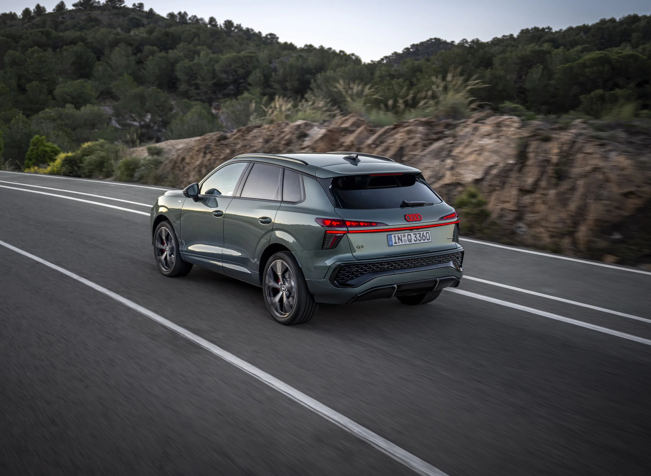 Новый Audi Q3 2026: самый доступный премиум-кроссовер бренда уже представлен (фото, характеристики)