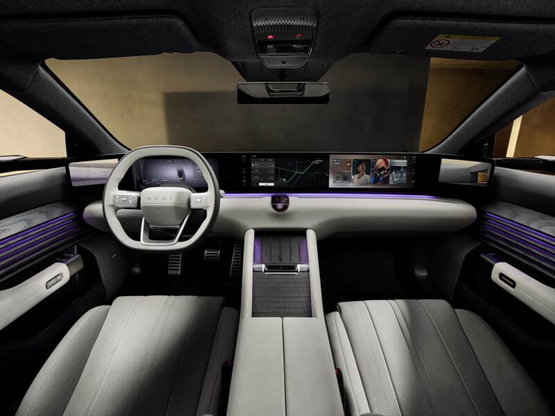 AUDI E5 Sportback представлен в Китае: запас хода до 773 км, зарядка за 10 минут и 59-дюймовый LED-экран