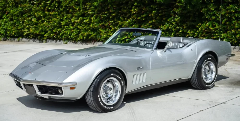 Легендарный Chevrolet Corvette Николаса Кейджа выставлен на аукцион