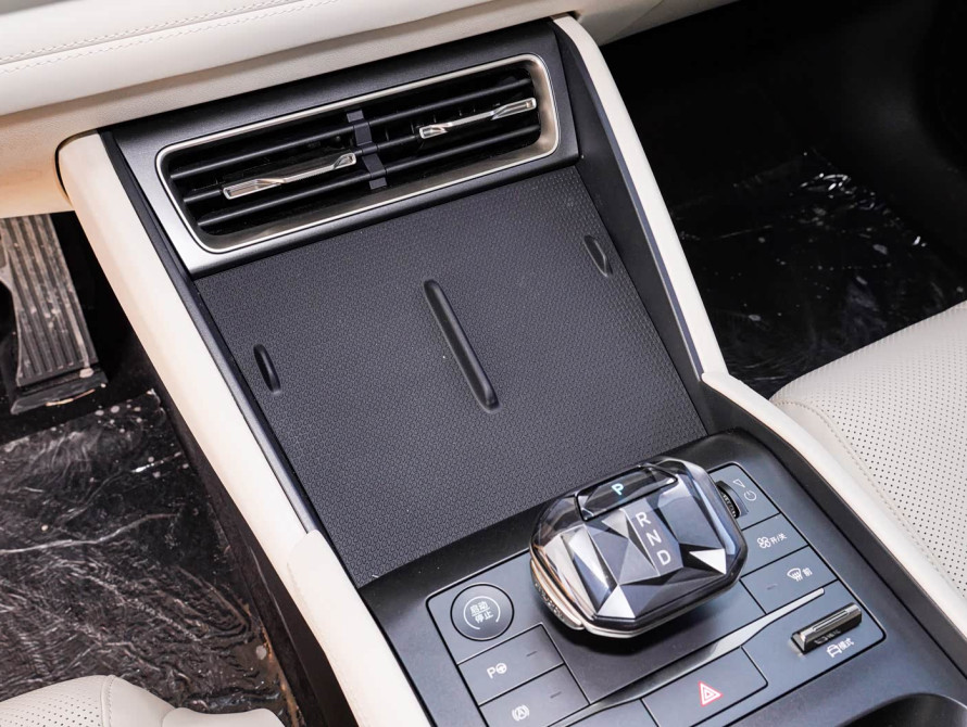 BYD Qin L 2025 DM-i Intelligent Driving - 16 BYD Qin L 2025 DM-i Intelligent Driving - 16 | bex-auto.com