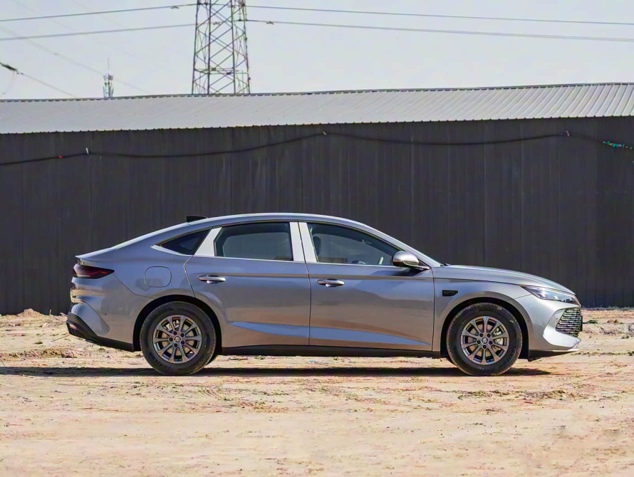 BYD Qin L 2025 DM-i Intelligent Driving - 7 BYD Qin L 2025 DM-i Intelligent Driving - 7 | bex-auto.com