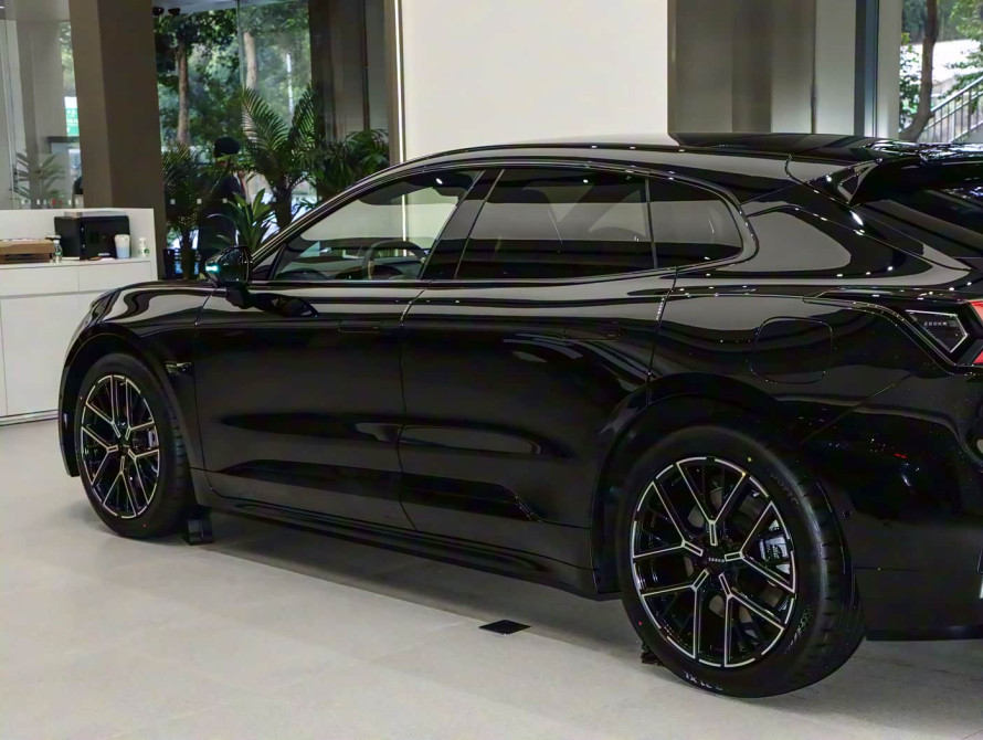 Zeekr 001 2026 Max 95kWh AWD - 141 Zeekr 001 2026 Max 95kWh AWD - 141 | bex-auto.com