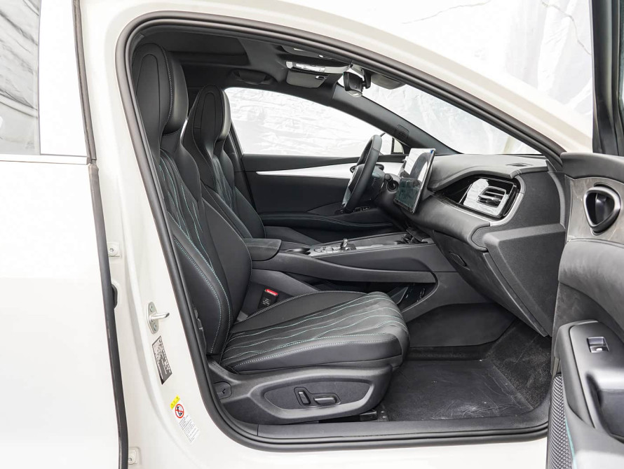 BYD Seal 06 2025 DM-i Flagship - 50 BYD Seal 06 2025 DM-i Flagship - 50 | bex-auto.com