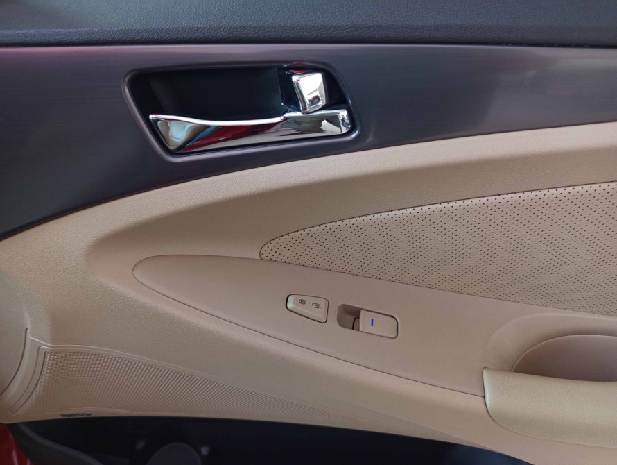 Hyundai Sonata 2013 Hybrid Limited - 41 Hyundai Sonata 2013 Hybrid Limited - 41 | bex-auto.com