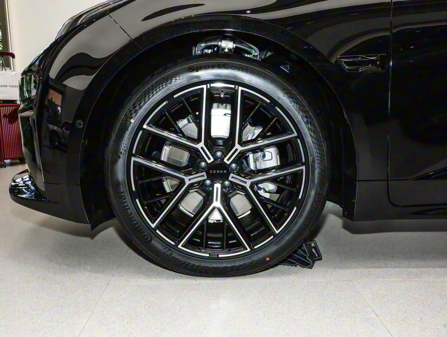 Zeekr 001 2026 Max 95kWh AWD - 134 Zeekr 001 2026 Max 95kWh AWD - 134 | bex-auto.com