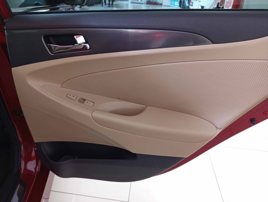 Hyundai Sonata 2013 Hybrid Limited - 42 Hyundai Sonata 2013 Hybrid Limited - 42 | bex-auto.com