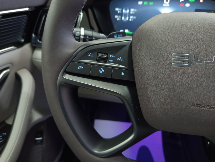 BYD Song Plus EV Top 2025 - 19 BYD Song Plus EV Top 2025 - 19 | bex-auto.com