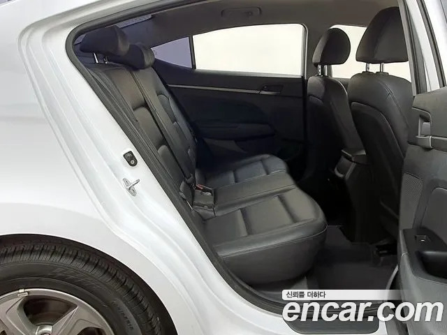 Hyundai Avante 2017 - 16 | bex-auto.com