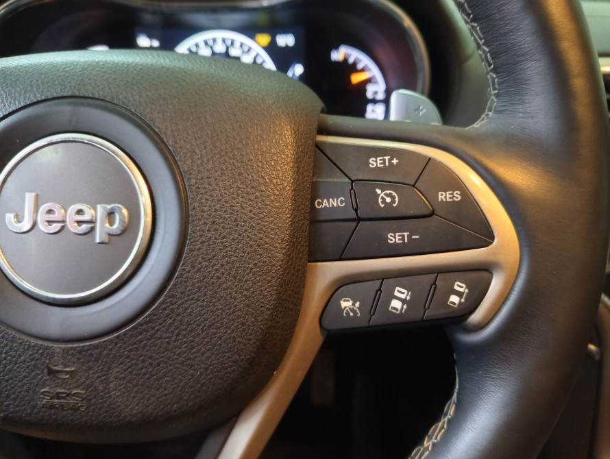 Jeep Grand Cherokee 2016 - 27 Jeep Grand Cherokee 2016 - 27 | bex-auto.com