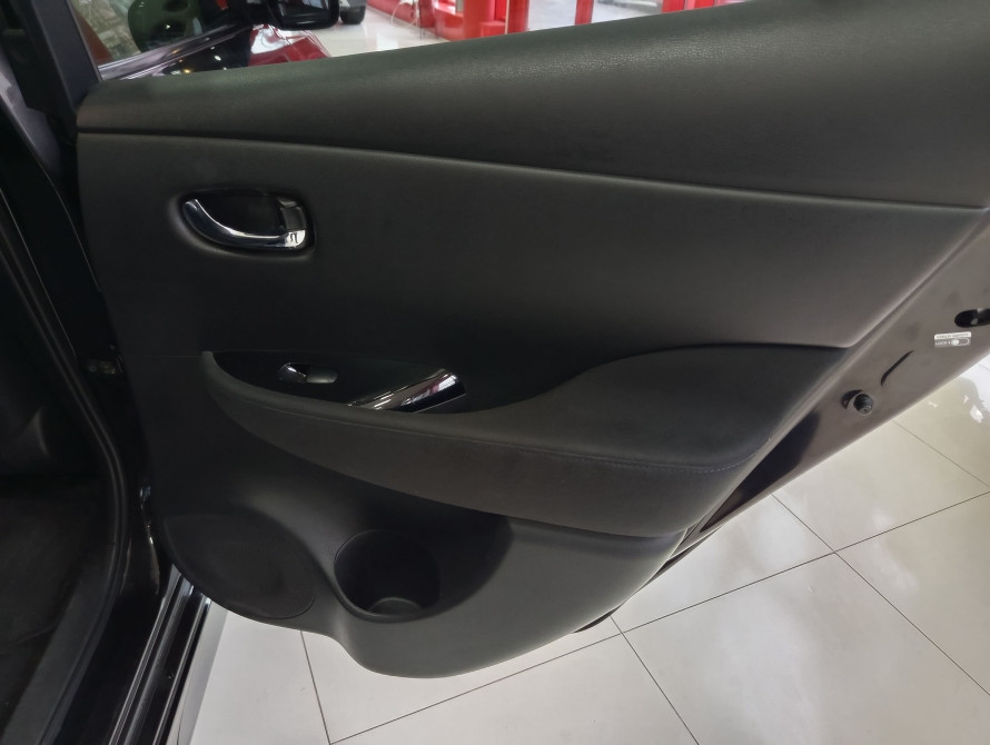 Nissan Leaf 2015 - 32 Nissan Leaf 2015 - 32 | bex-auto.com