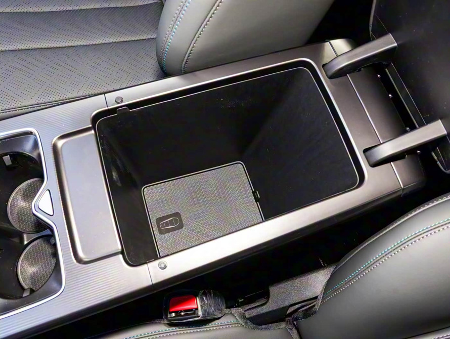 BYD Song L 2025 - 41 BYD Song L 2025 - 41 | bex-auto.com