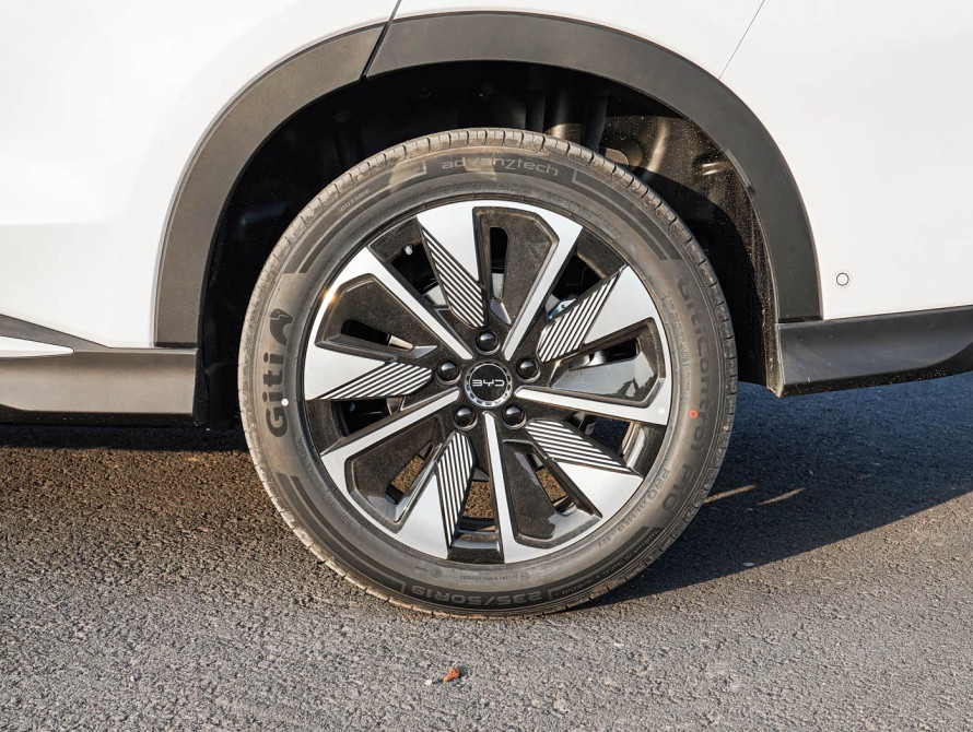 BYD Song Plus 2025 DM-i Premium - 75 BYD Song Plus 2025 DM-i Premium - 75 | bex-auto.com