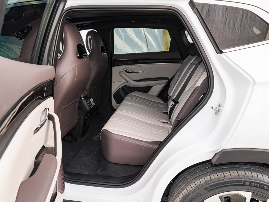 BYD Song Plus 2025 DM-i Premium - 30 BYD Song Plus 2025 DM-i Premium - 30 | bex-auto.com