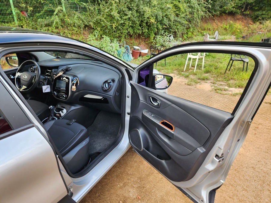 Renault QM3 LE (Captur) 2015 Renault QM3 LE (Captur) 2015