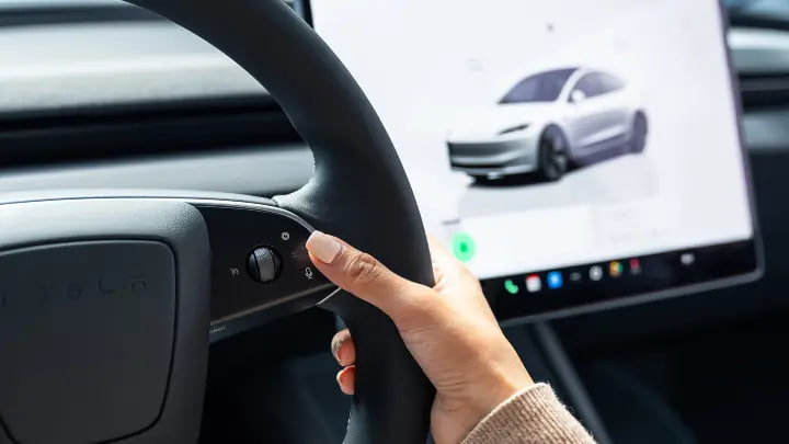 Tesla обновила Model 3: больше мощности, новый экран и увеличенный запас хода